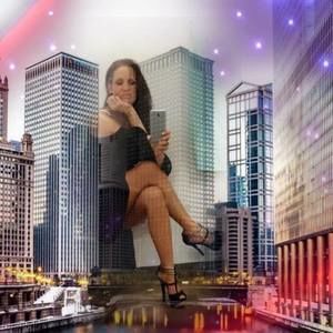 Meet your Posher, Carrie